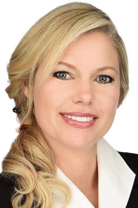 Darla DeFrancesco, Real Estate Agent Sewickley Coldwell Banker Realty