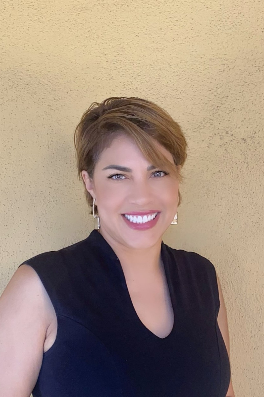 Brisia Guzman, Real Estate Agent Tempe Coldwell Banker Realty