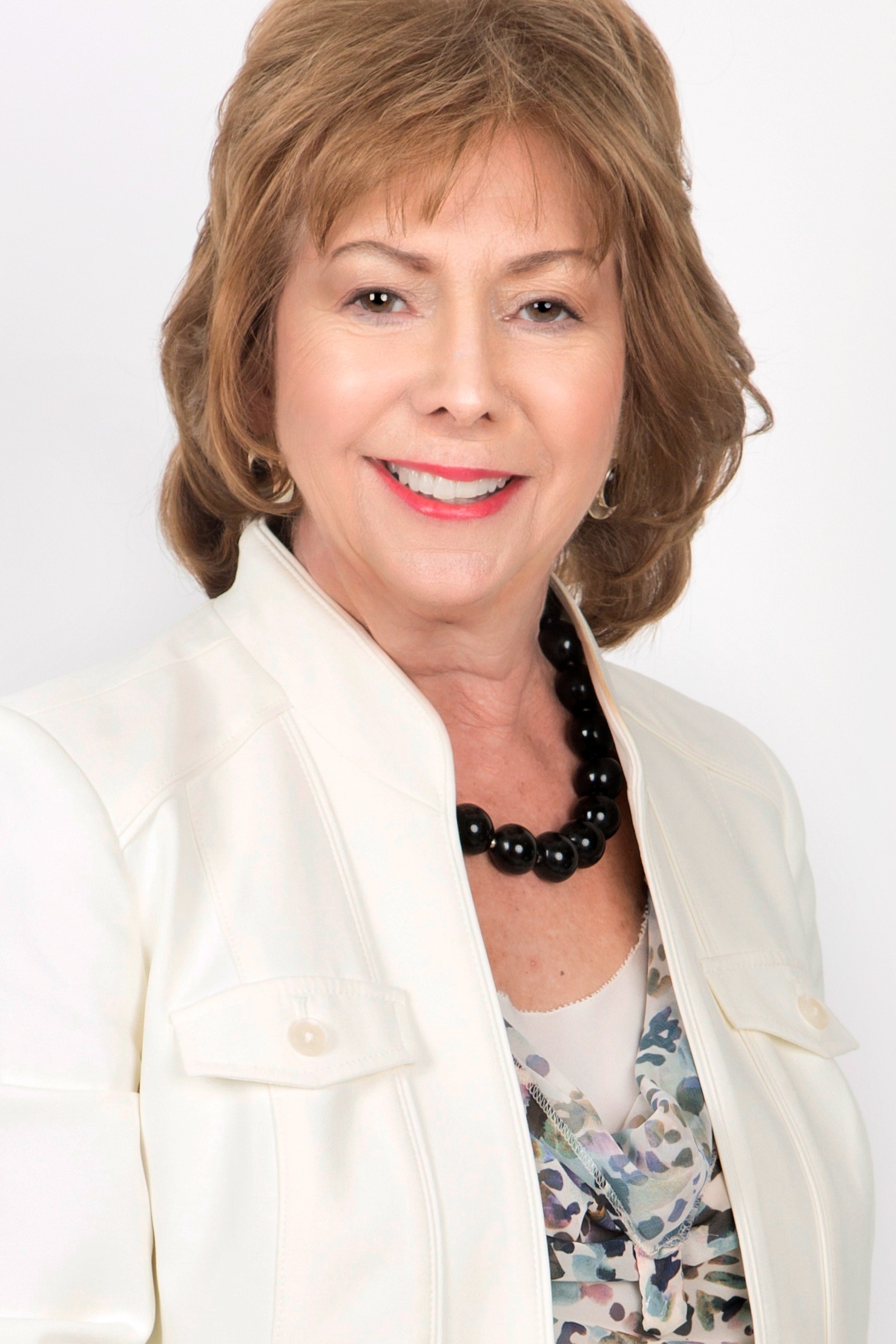 Candace Bauer, Real Estate Agent Leominster, MA Coldwell Banker Realty