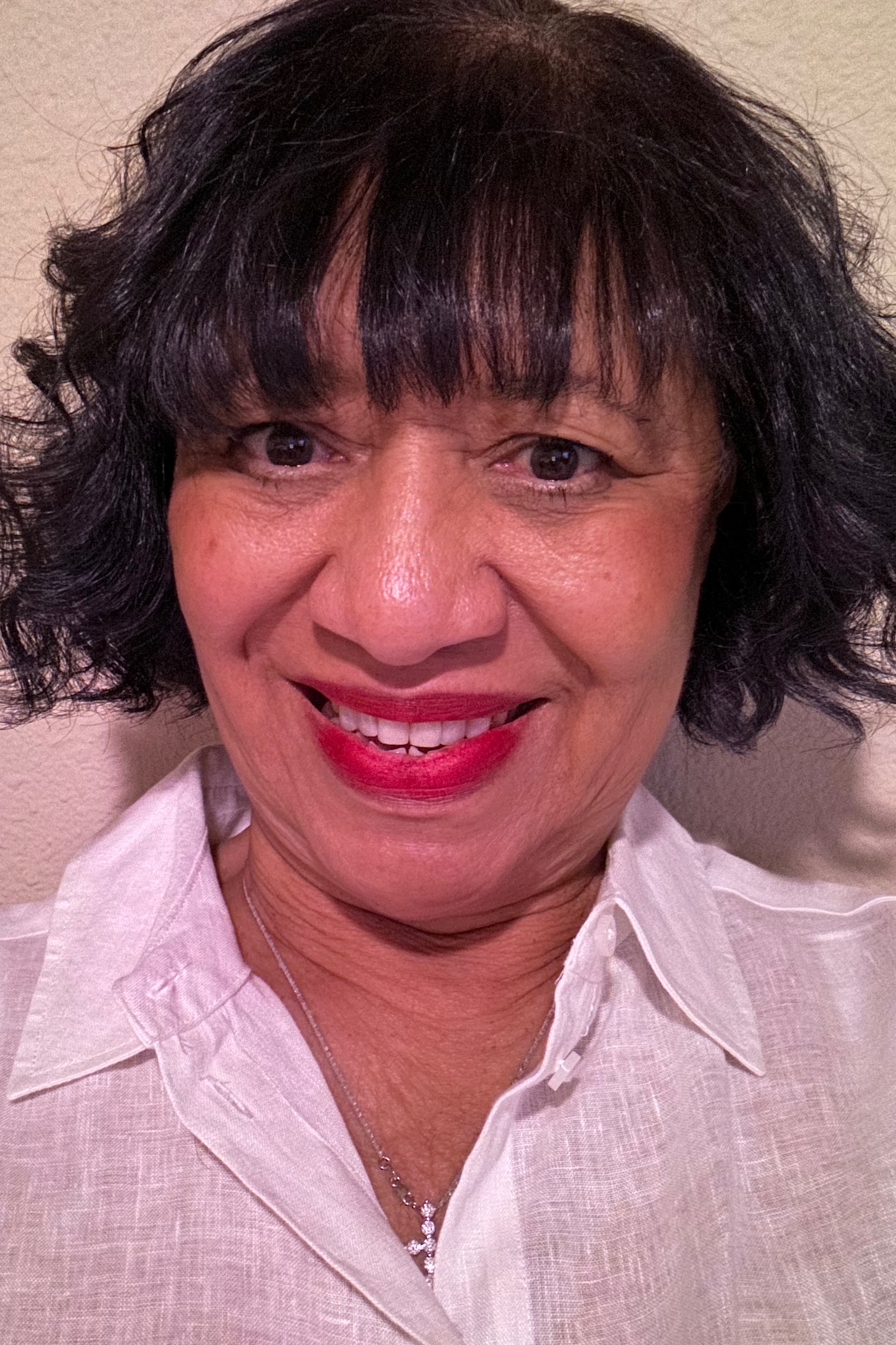 Muriel Lang, Real Estate Agent Beverly Hills Coldwell Banker Realty