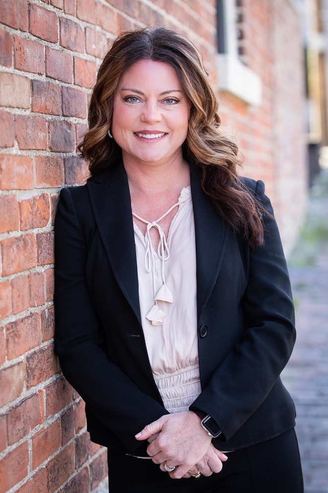 Marti Lawson, Real Estate Agent Cincinnati Coldwell Banker Realty