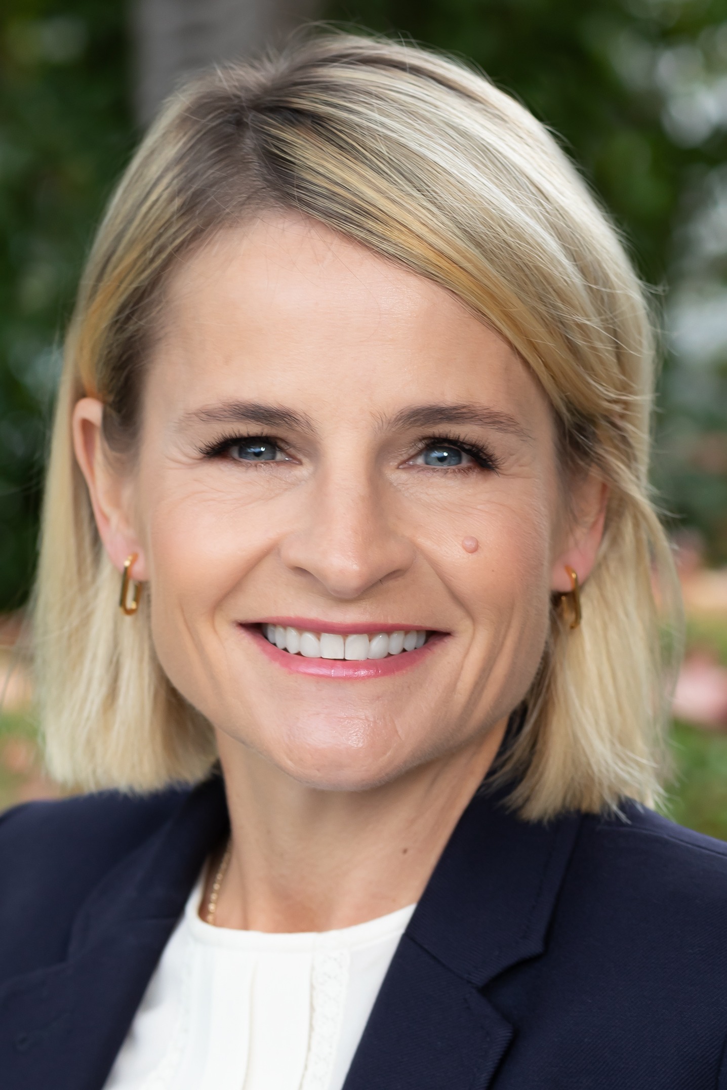 Christina Hengehold, Real Estate Agent Menlo Park, CA Coldwell