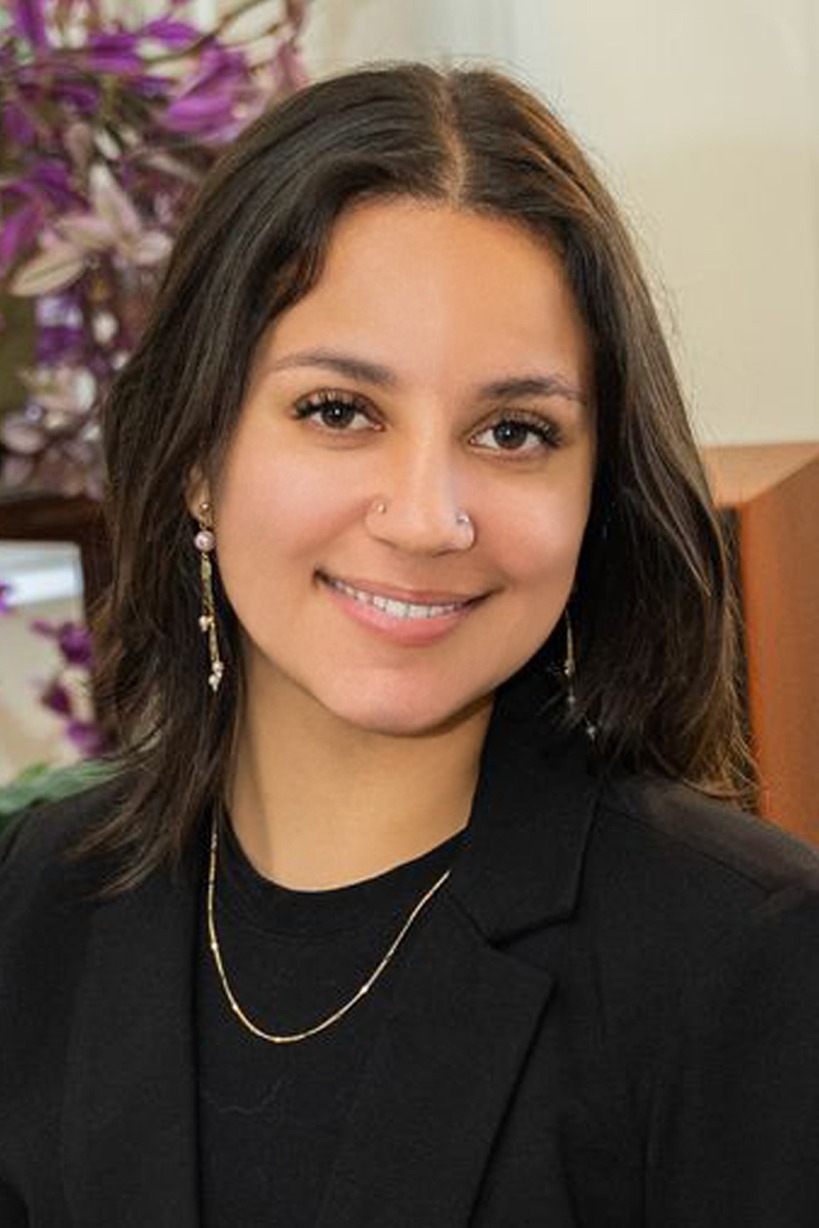 Victoria Schroeder, Real Estate Agent Fremont Coldwell Banker Realty