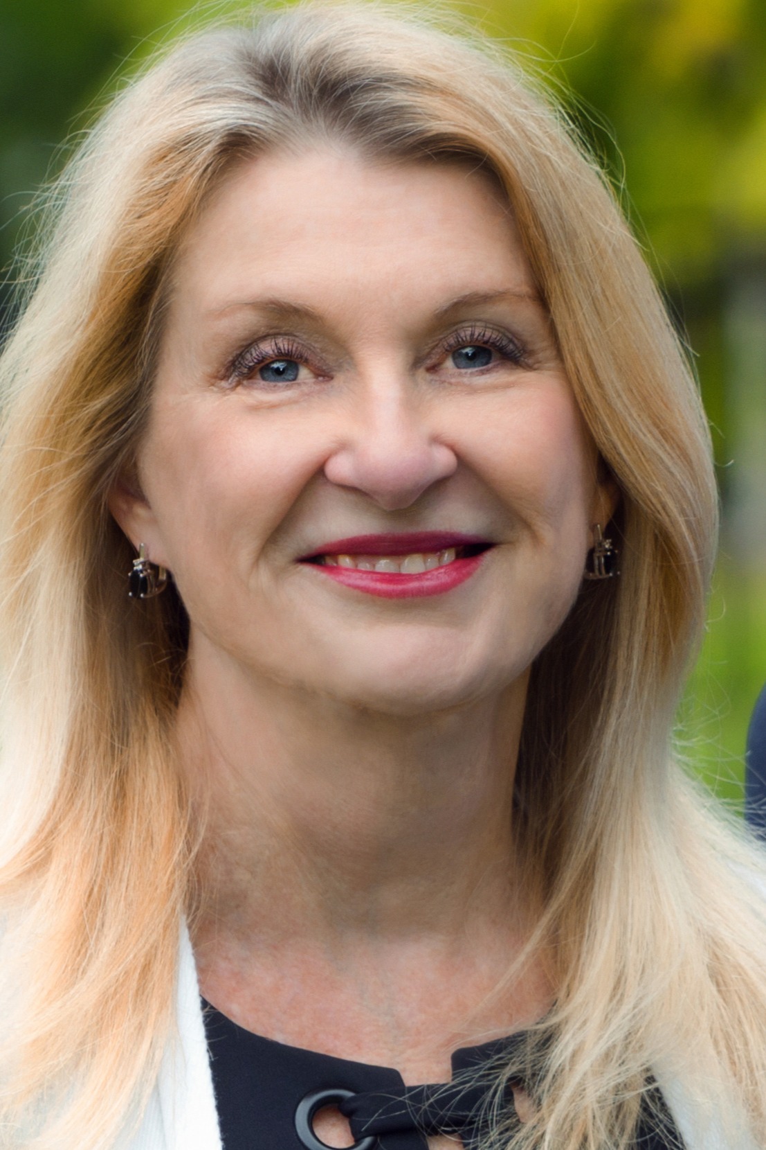 Donna Keller, Real Estate Agent Naples, FL Coldwell Banker Realty