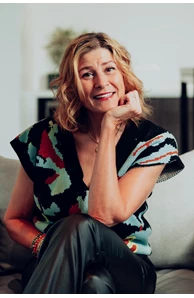 Michele Berg image