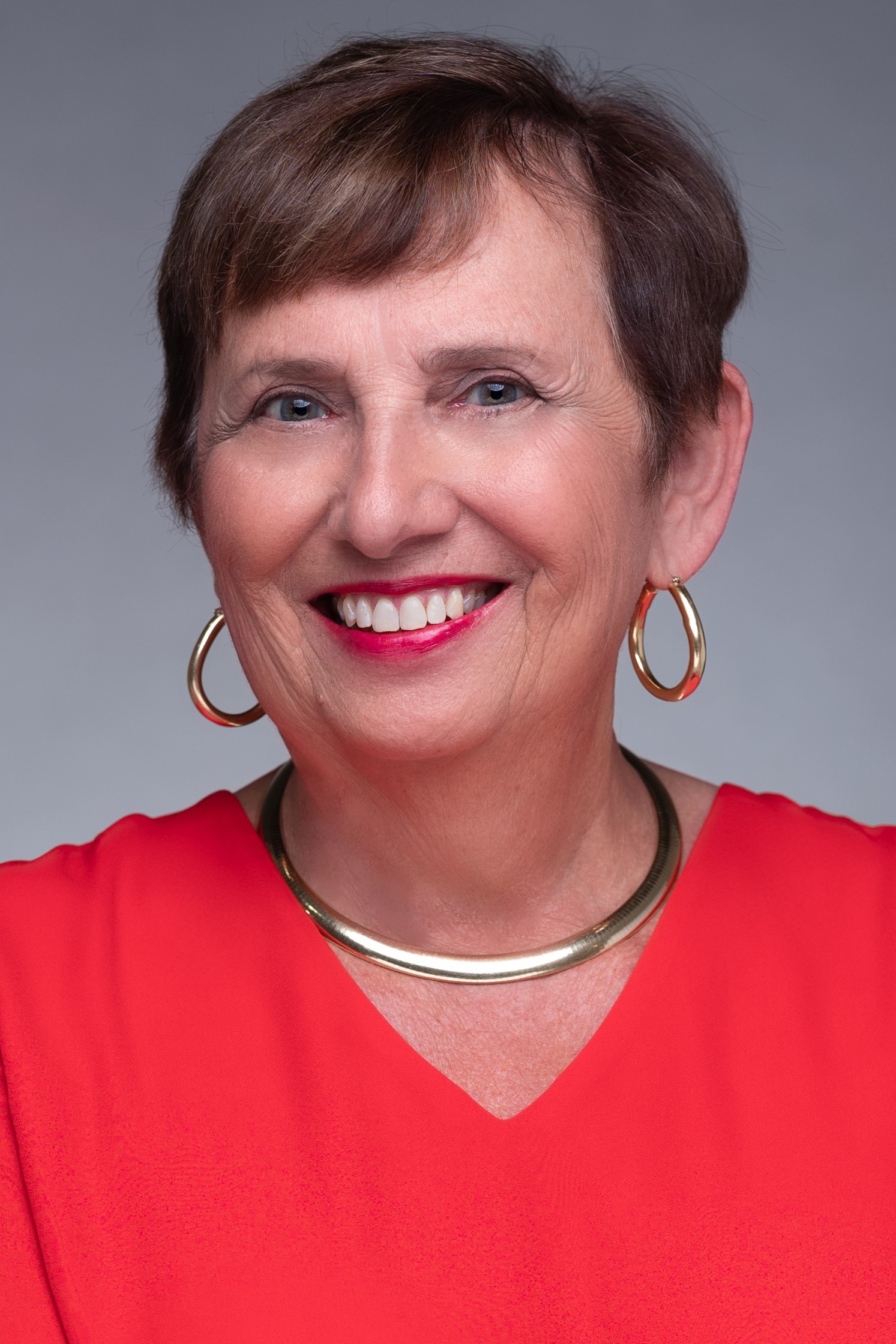 Debbi Wallace, Real Estate Agent Naples Coldwell Banker Realty