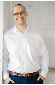 Chris Olson image