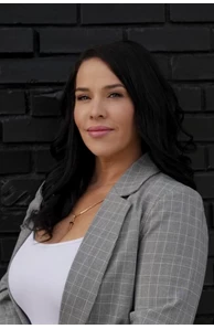 Tiffany Navarro image