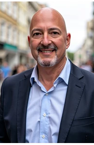 Jose Debayle image