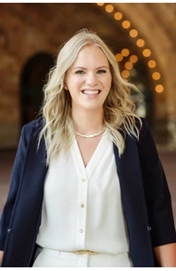Holly Smail image