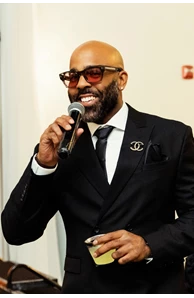 Philipe Muirhead image