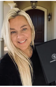 Dana Bernhardt image