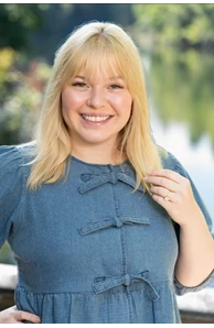 Carly Smith image