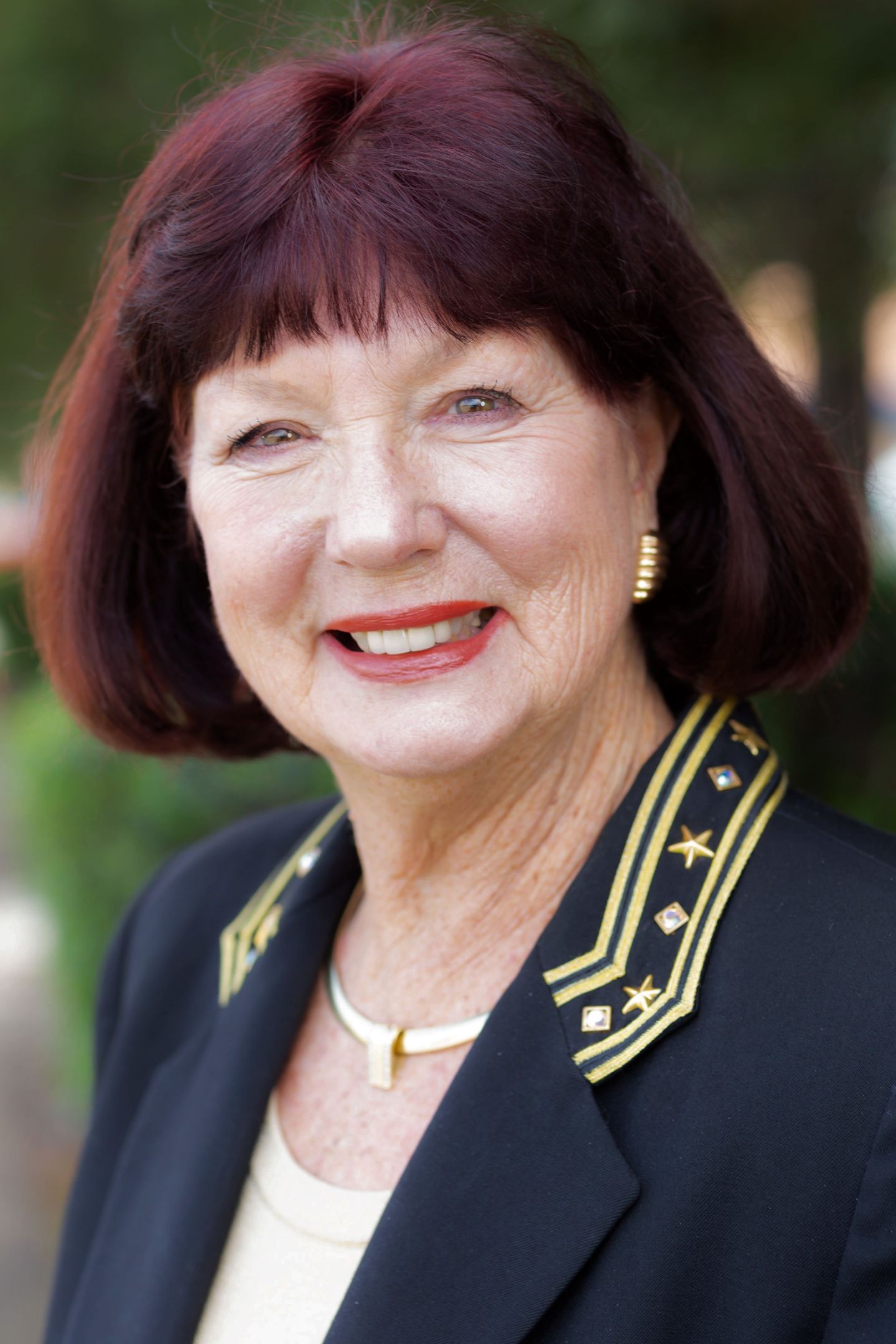 Jeanne Mackie, Real Estate Agent Hill, CA Coldwell Banker Realty