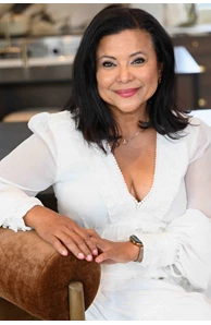 Estela Lewis image