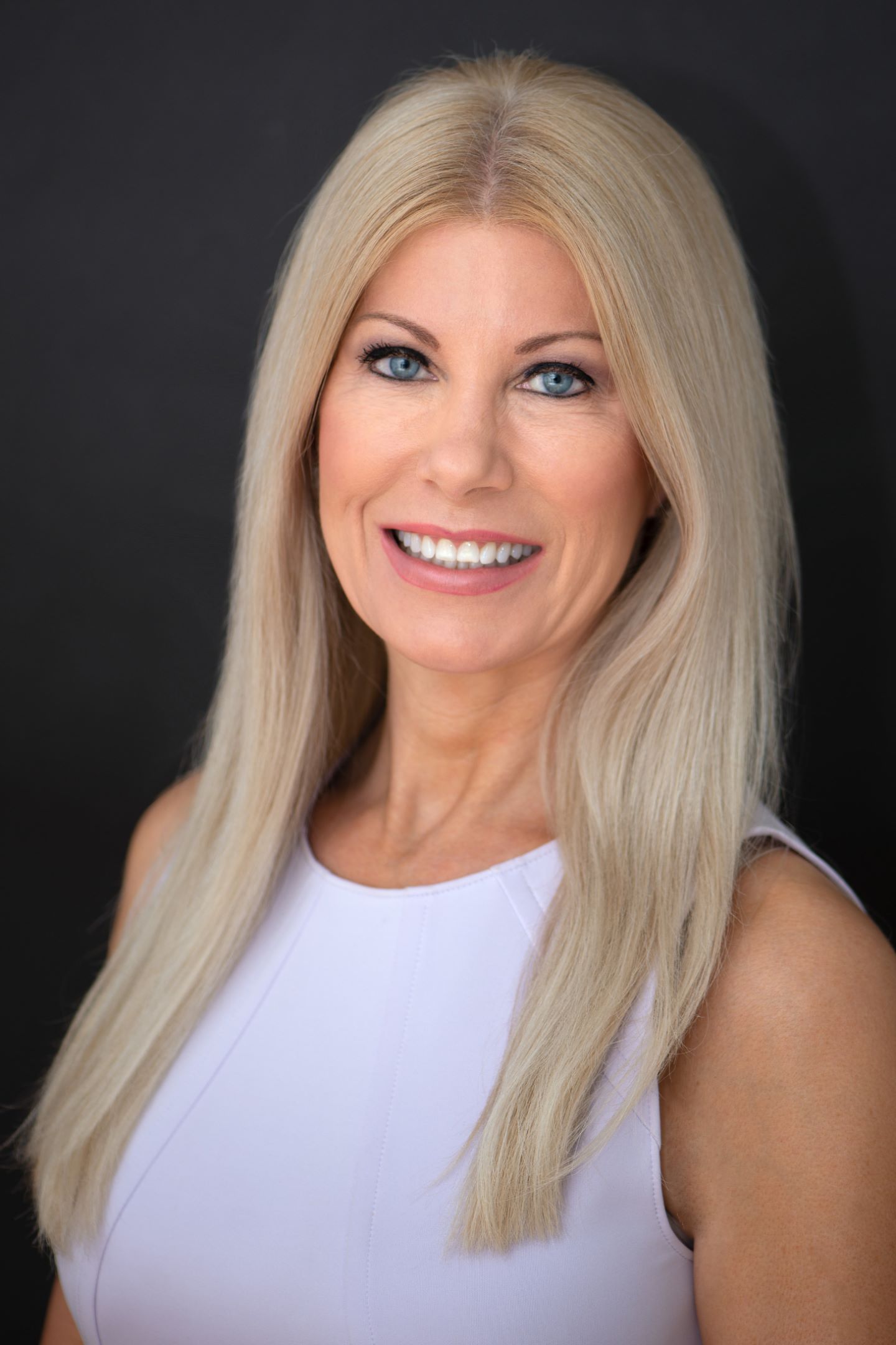 Bethany Bawel, Real Estate Agent Hinsdale, IL Coldwell Banker Realty