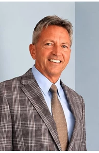 Dean Howell image