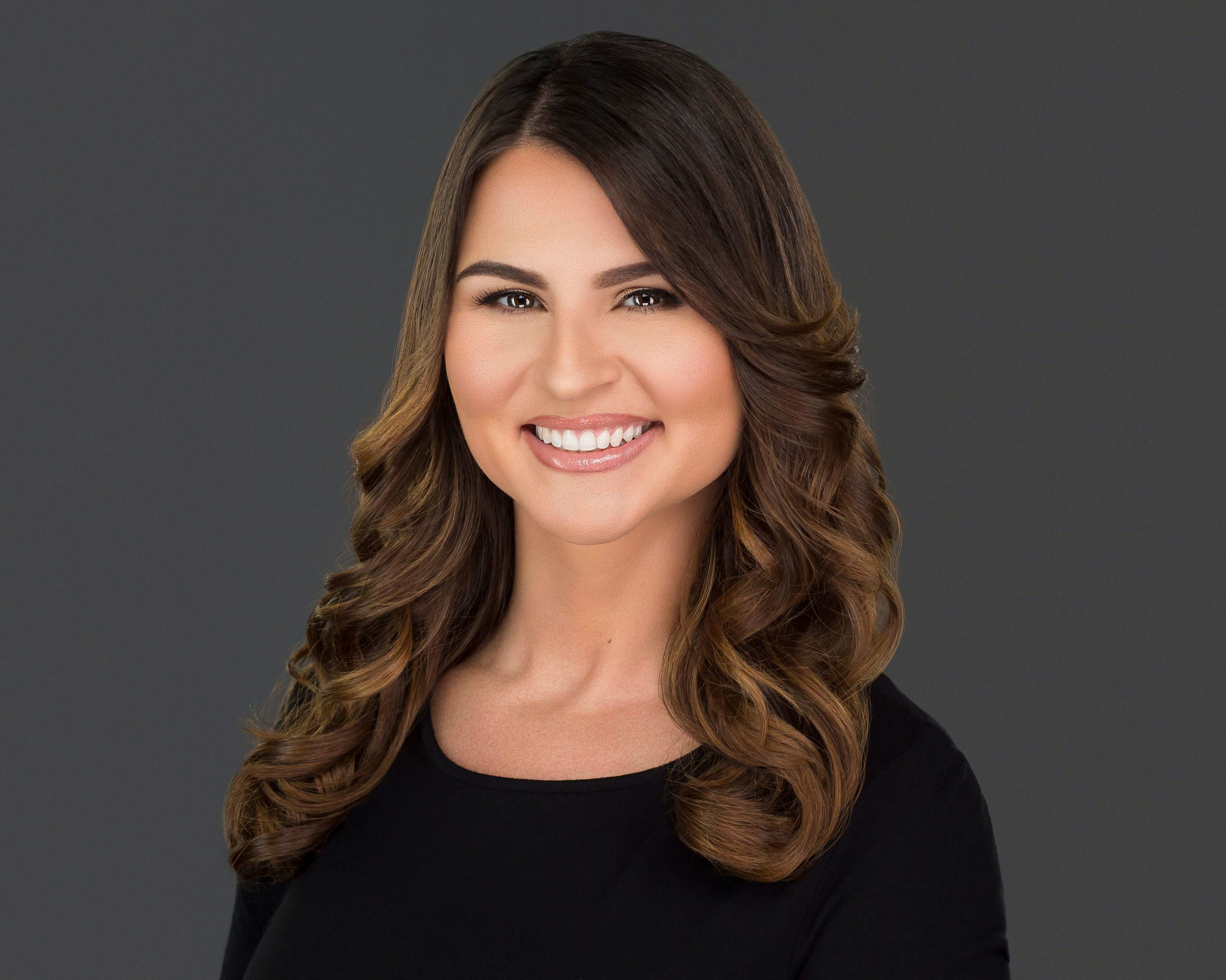 Leona Ujkic, Real Estate Agent Lauderdale by the Sea Coldwell