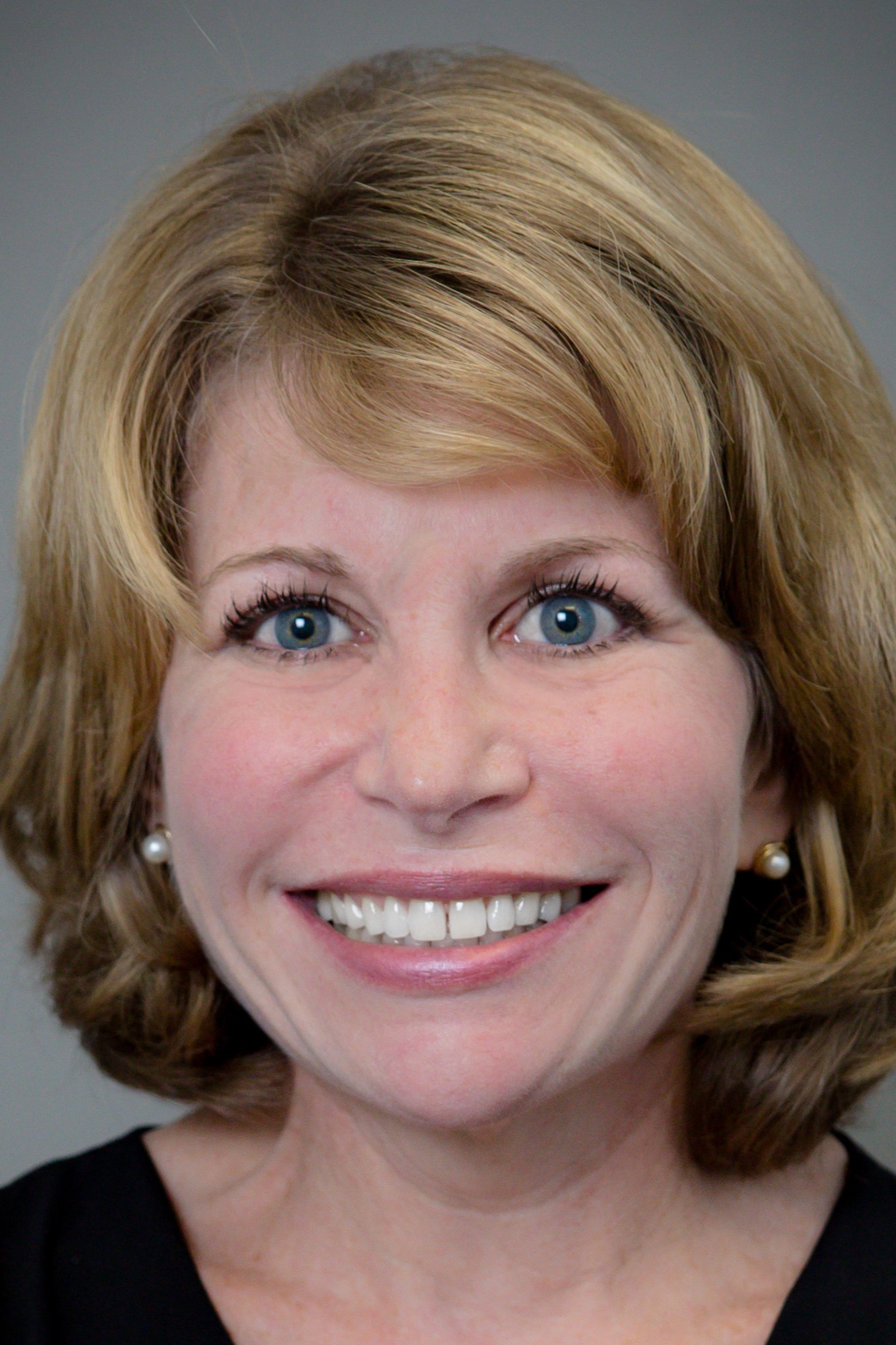 Sheila Cimmino, Real Estate Agent Orange, CT Coldwell Banker Realty