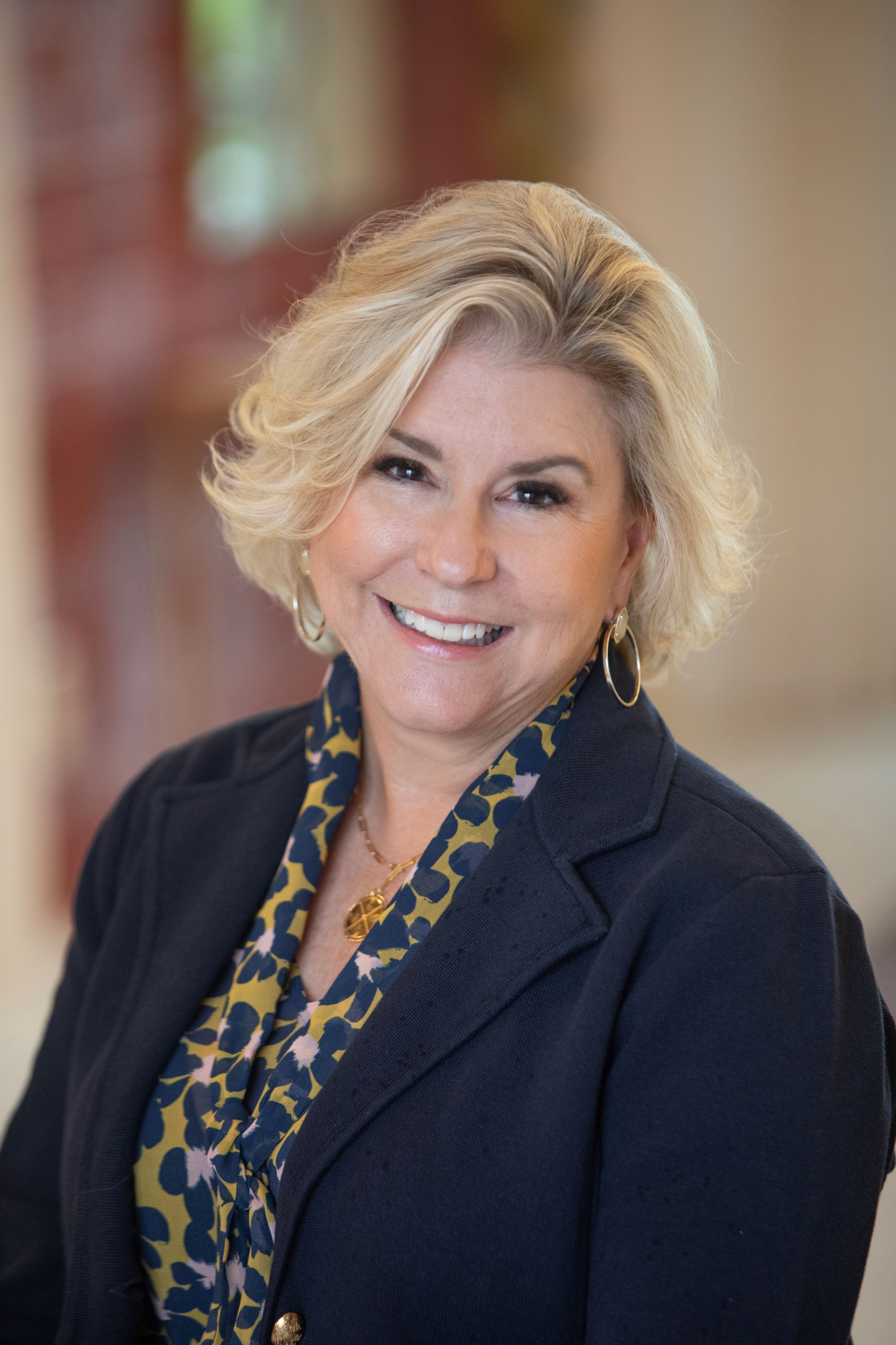 Kim Kahle, Real Estate Agent - Austin - Coldwell Banker Realty