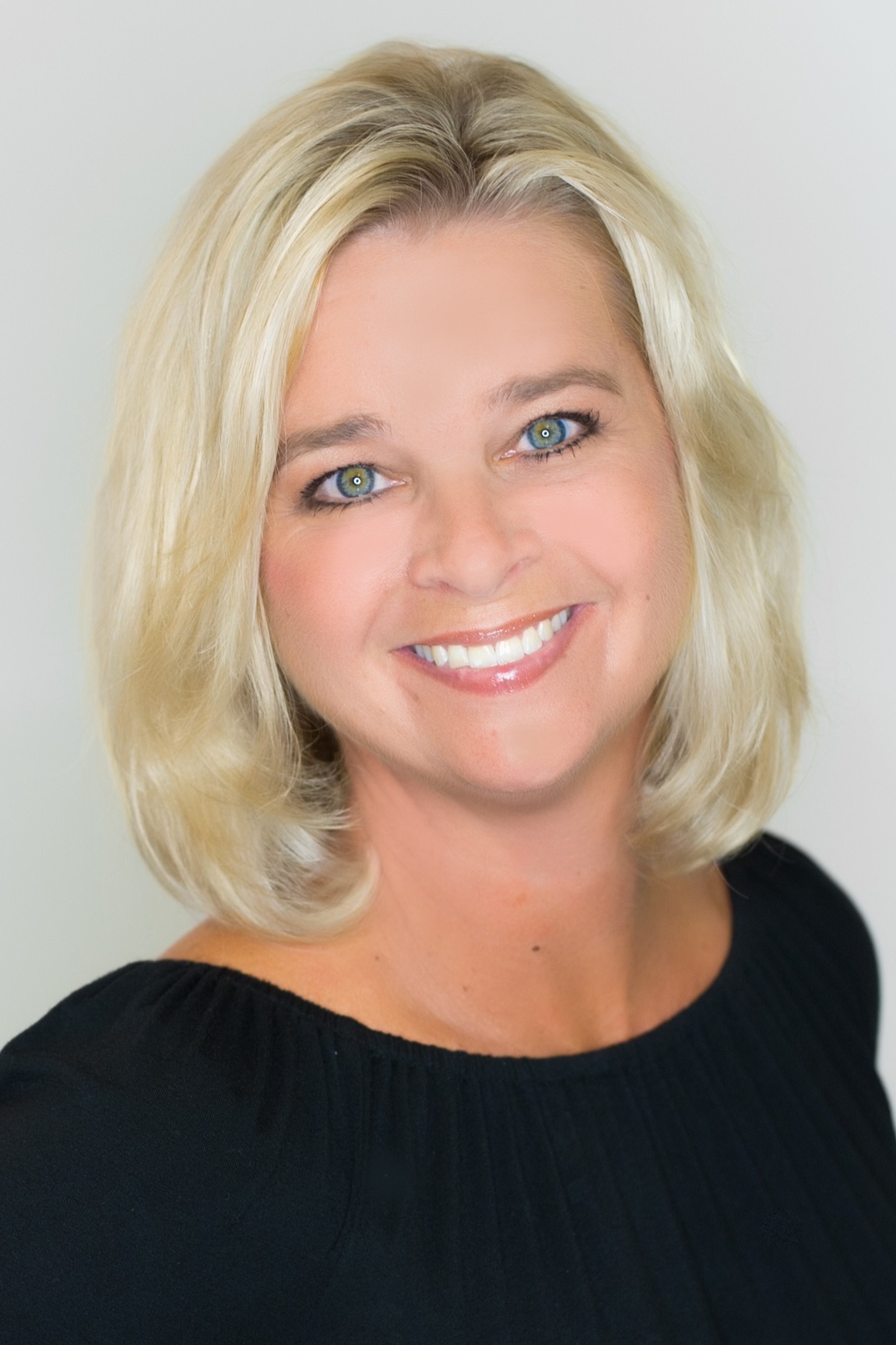 Chari Karinshak, Real Estate Agent Mount Pleasant Coldwell Banker