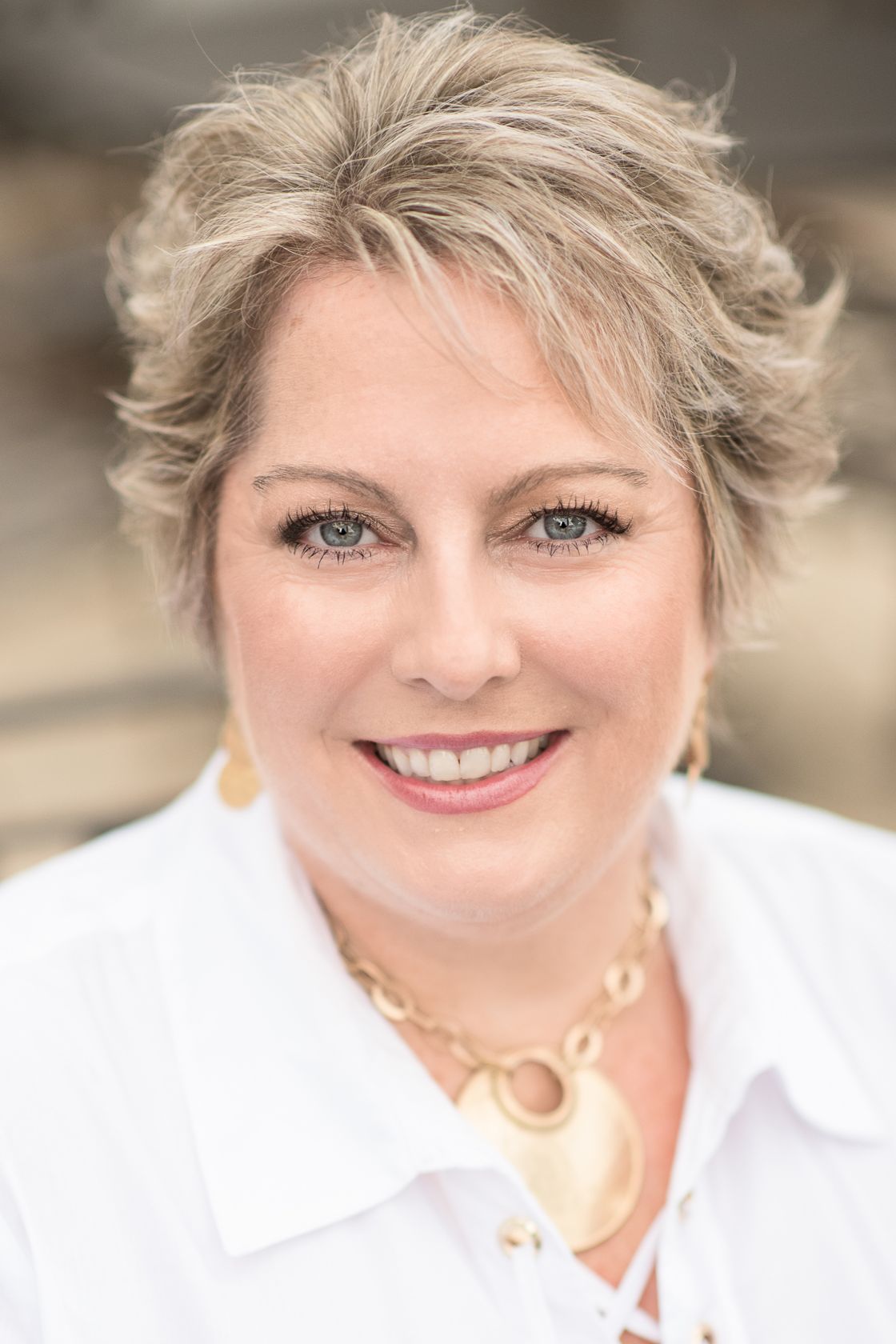 Christie Clark, Real Estate Agent Fairfax, VA Coldwell Banker Realty