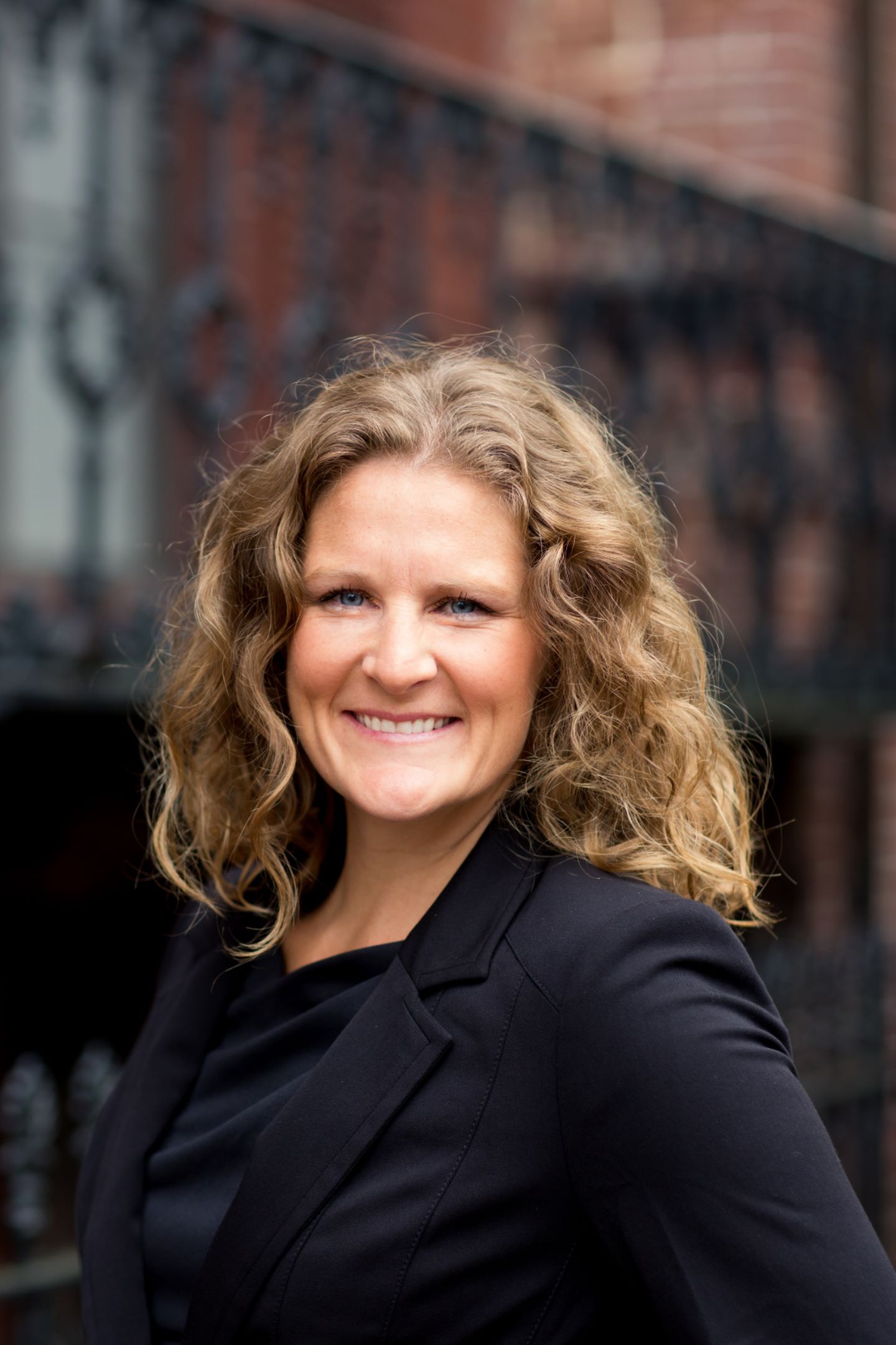 Dani Adams, Real Estate Agent Alexandria, VA Coldwell Banker