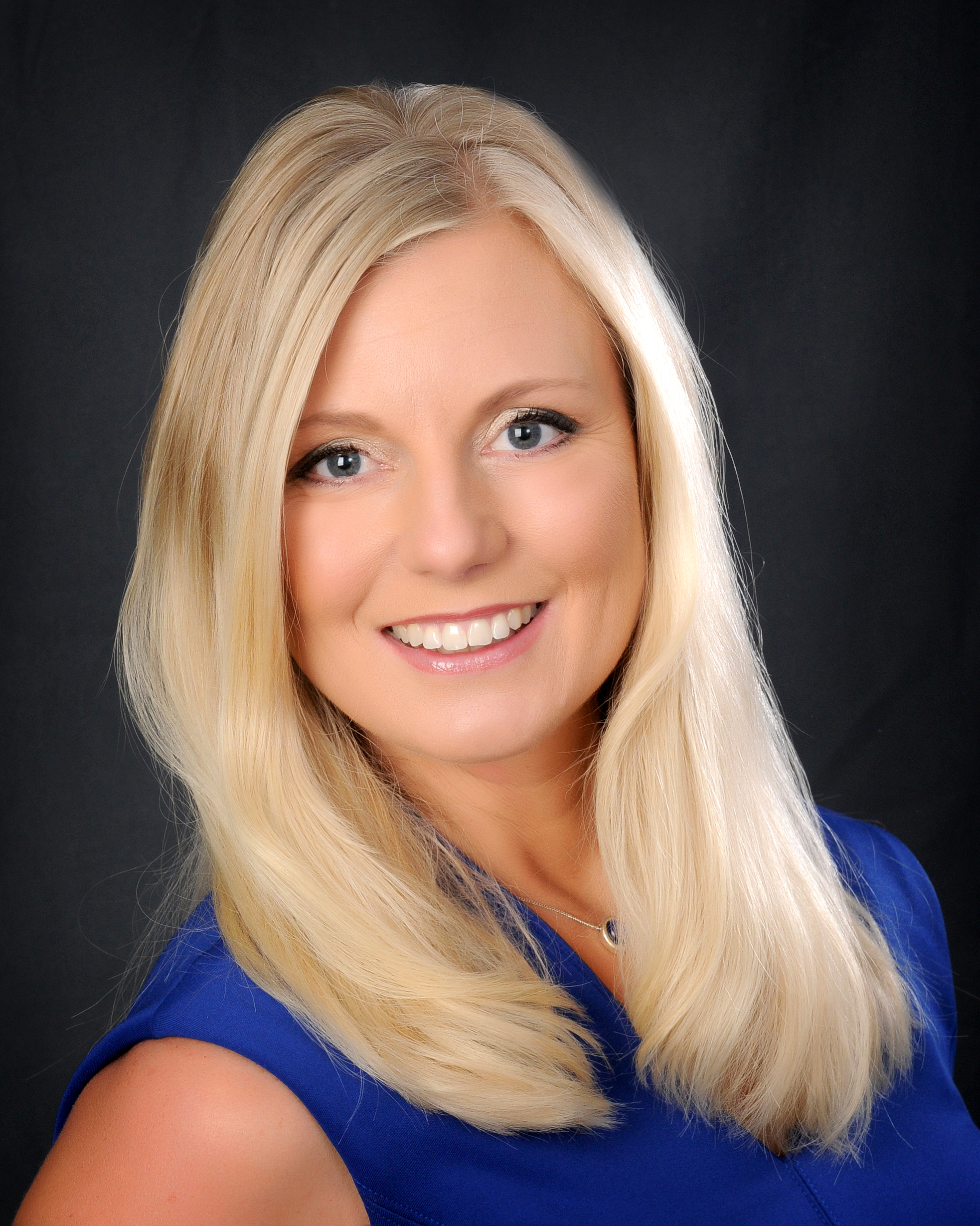 Victoria Tan, Real Estate Agent Naperville, IL Coldwell Banker