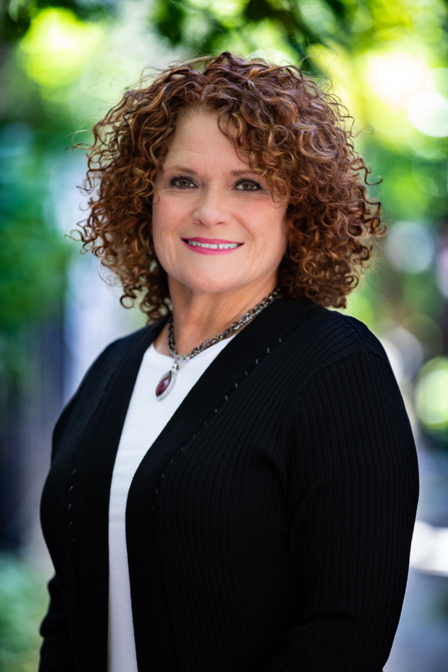 Liz Pilot, Real Estate Agent Chicago, IL Coldwell Banker Realty