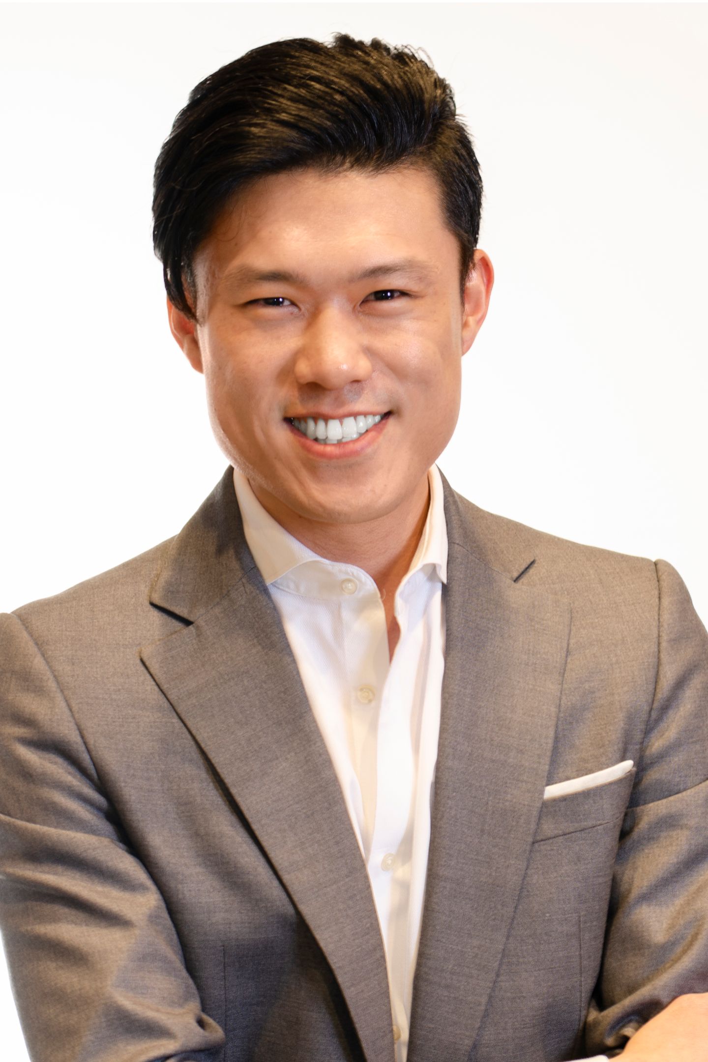 Sean Lee, Real Estate Agent Glenview, IL Coldwell Banker