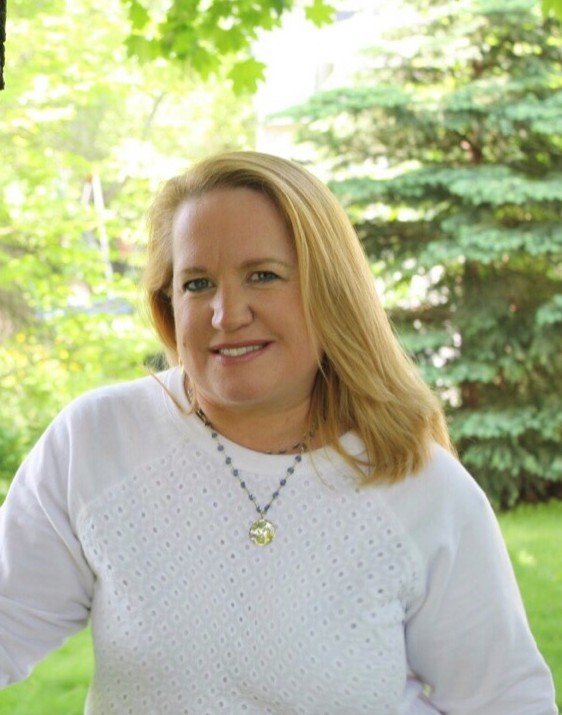 Katie Ahern, Real Estate Agent Hinsdale, IL Coldwell Banker