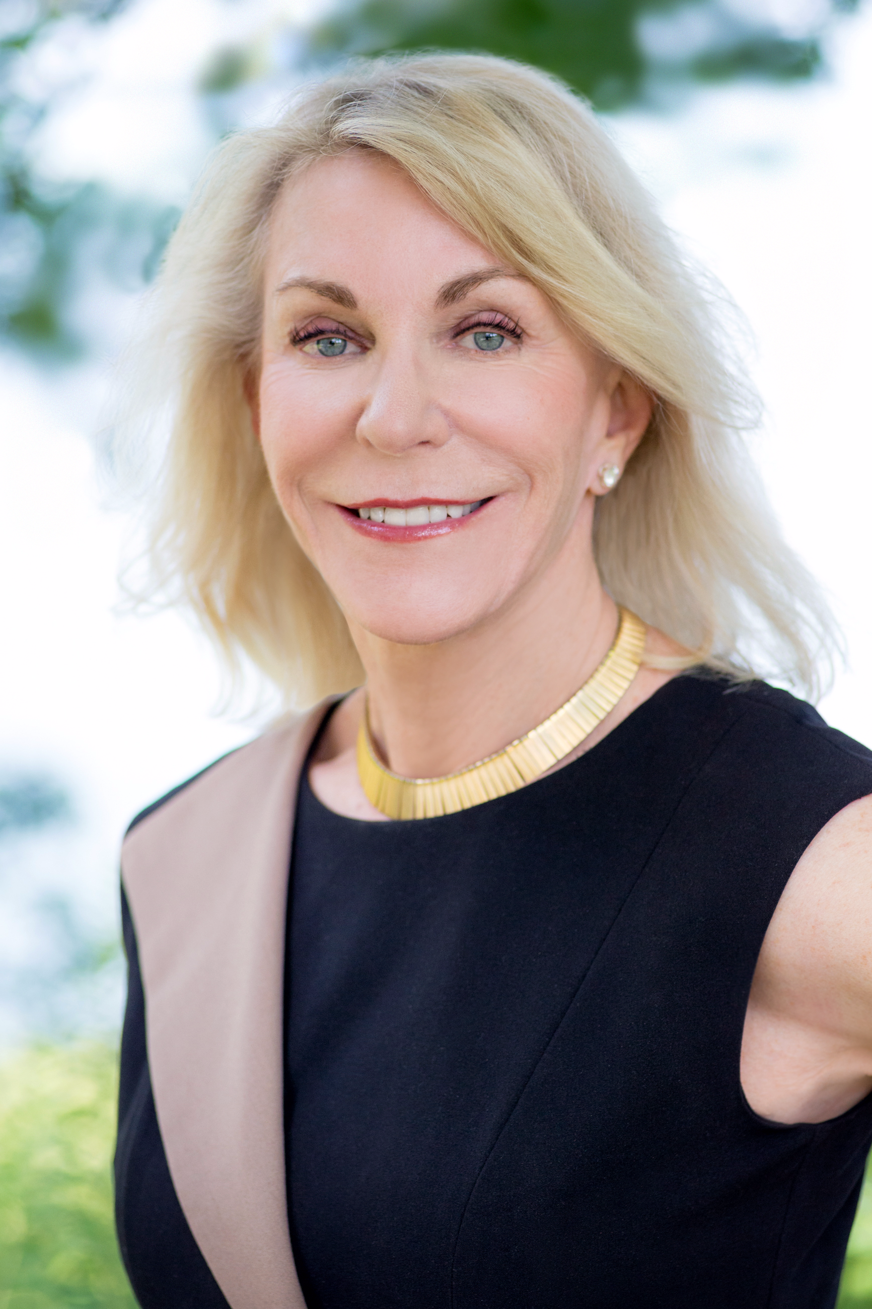 Jean Royster, Real Estate Agent Lake Forest, IL Coldwell Banker Realty