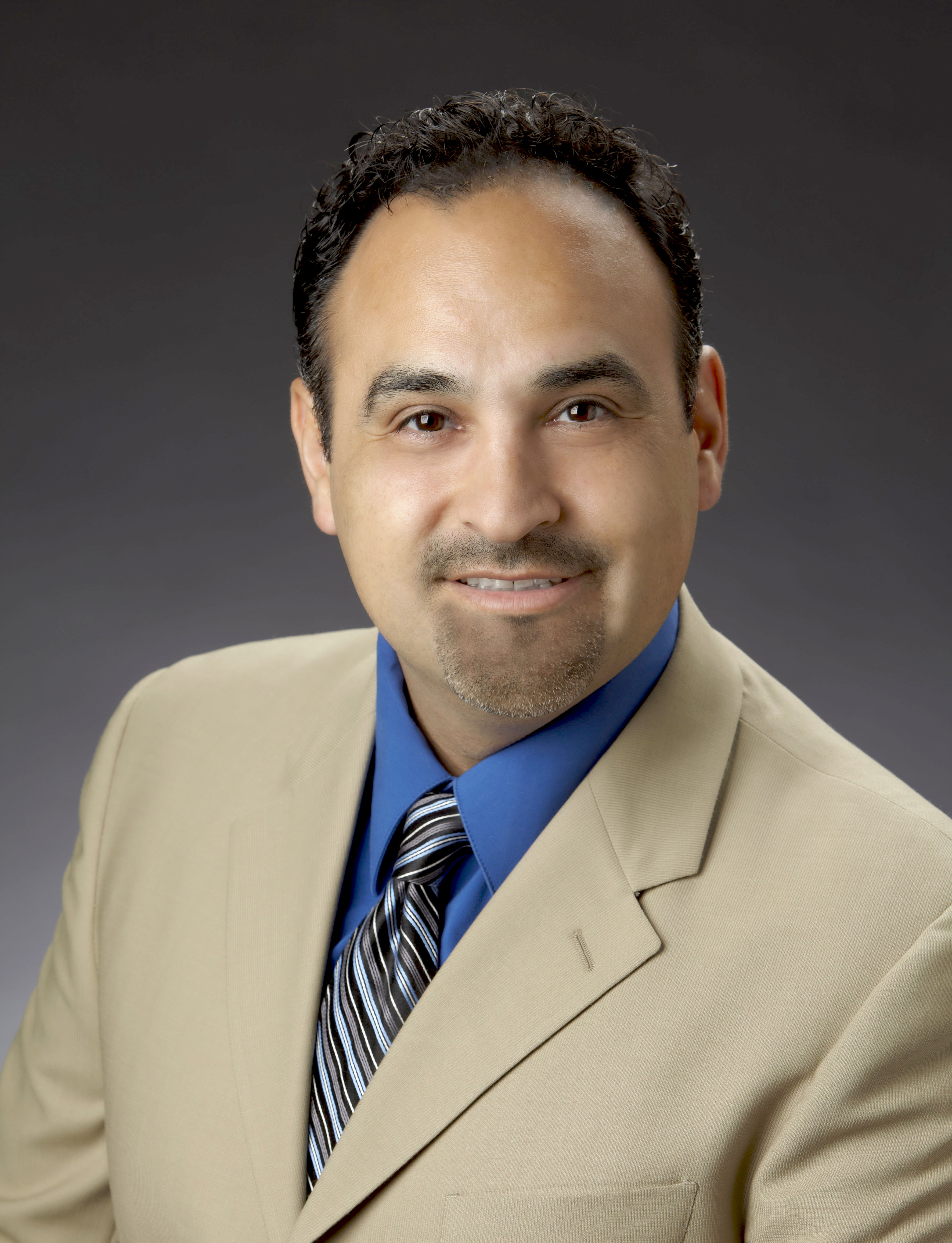 Oscar Jimenez, Real Estate Agent Yorba Linda Coldwell Banker Realty