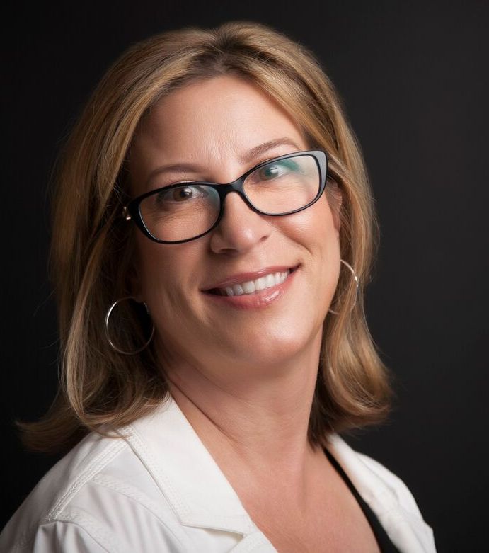 Mary Beth Buckles, Real Estate Agent Laguna Beach, CA Coldwell