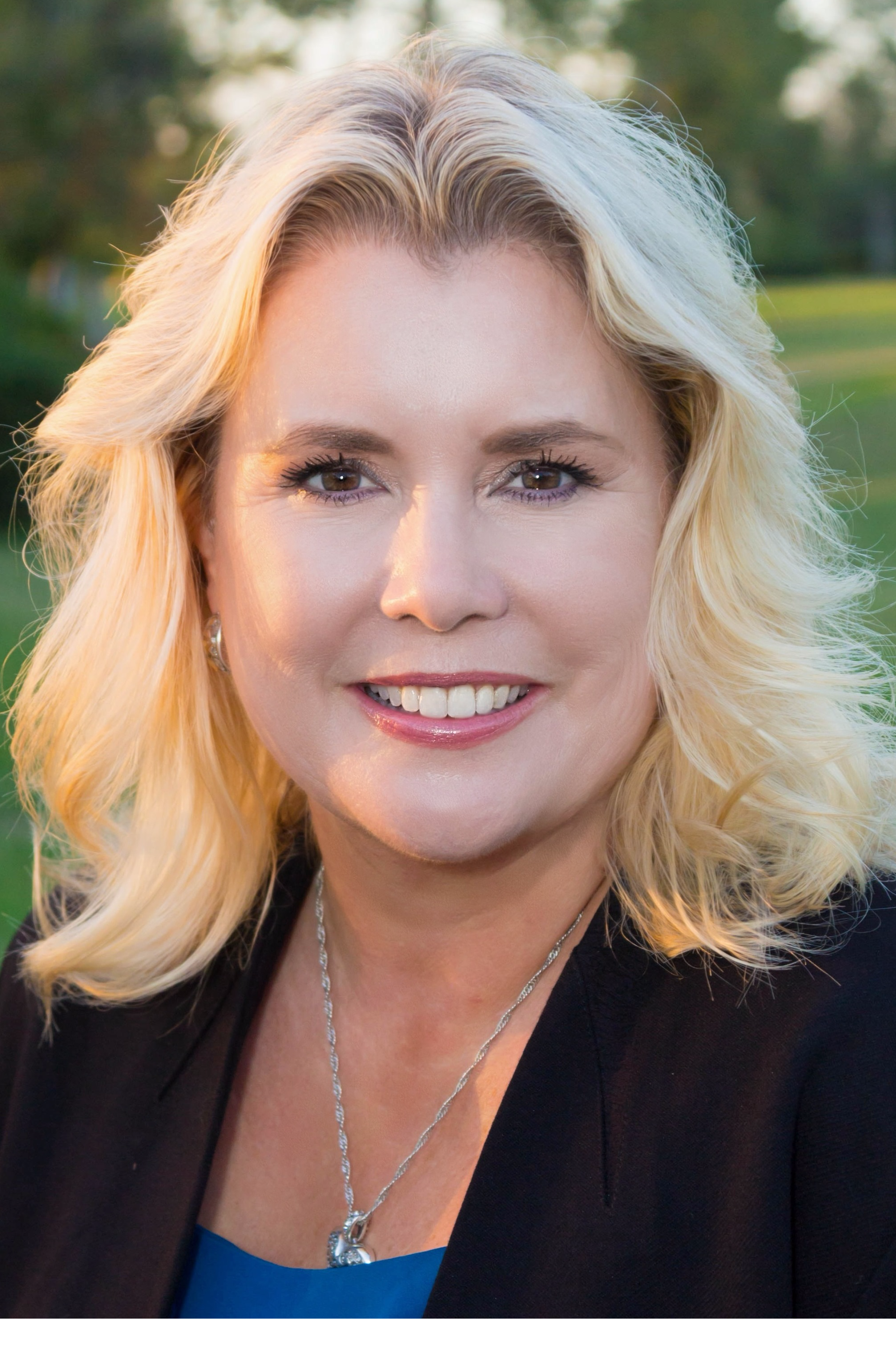 Chantelle Pluta, Real Estate Agent Huntington Beach, CA Coldwell