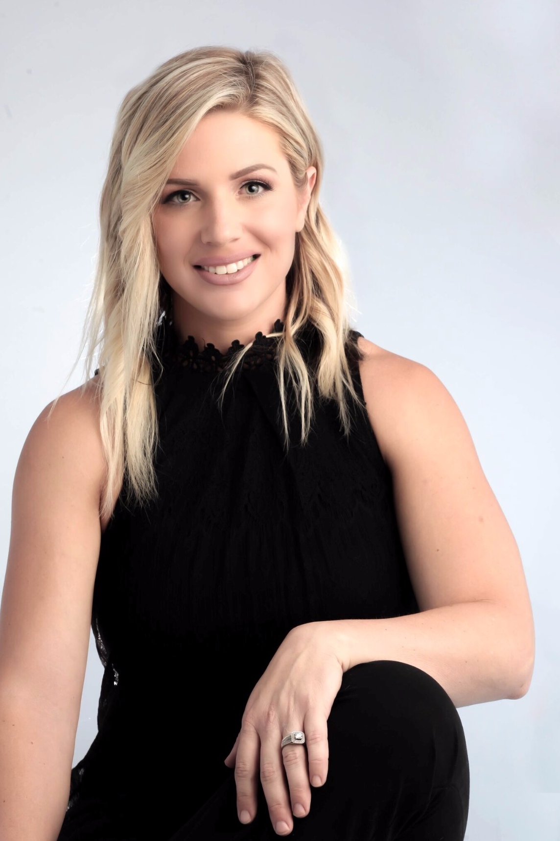 Nicole Bradbury, Real Estate Agent Temecula, CA Coldwell Banker