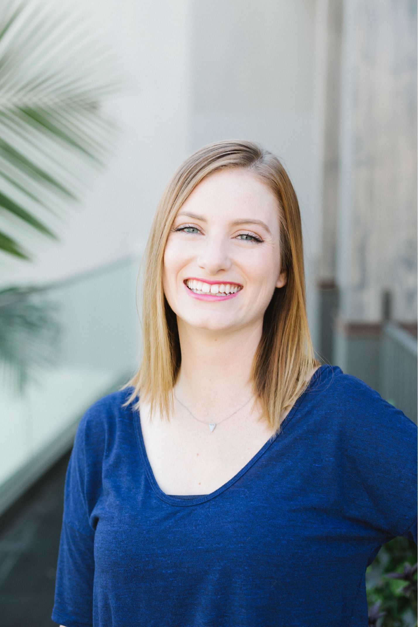 Stephanie Moya, Real Estate Agent Huntington Beach, CA Coldwell