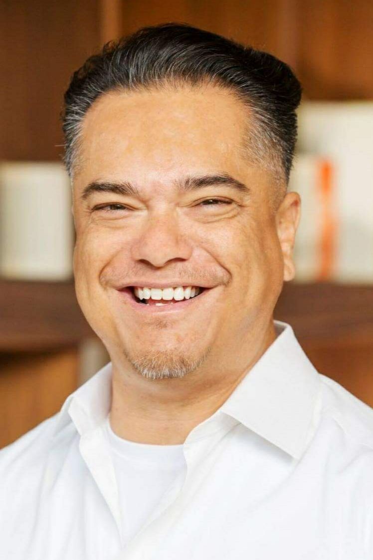 Peter de la Torre, Real Estate Agent Palm Springs, CA Coldwell