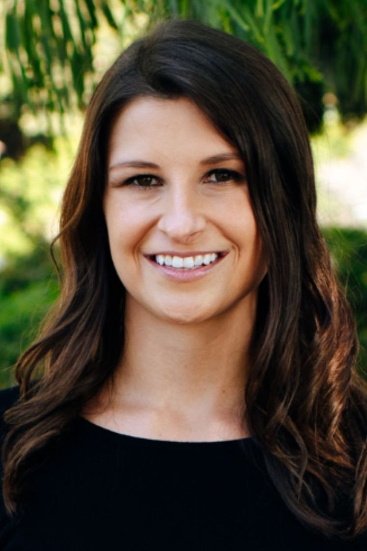 Holly Barr, Real Estate Agent - Carlsbad - Coldwell Banker Realty