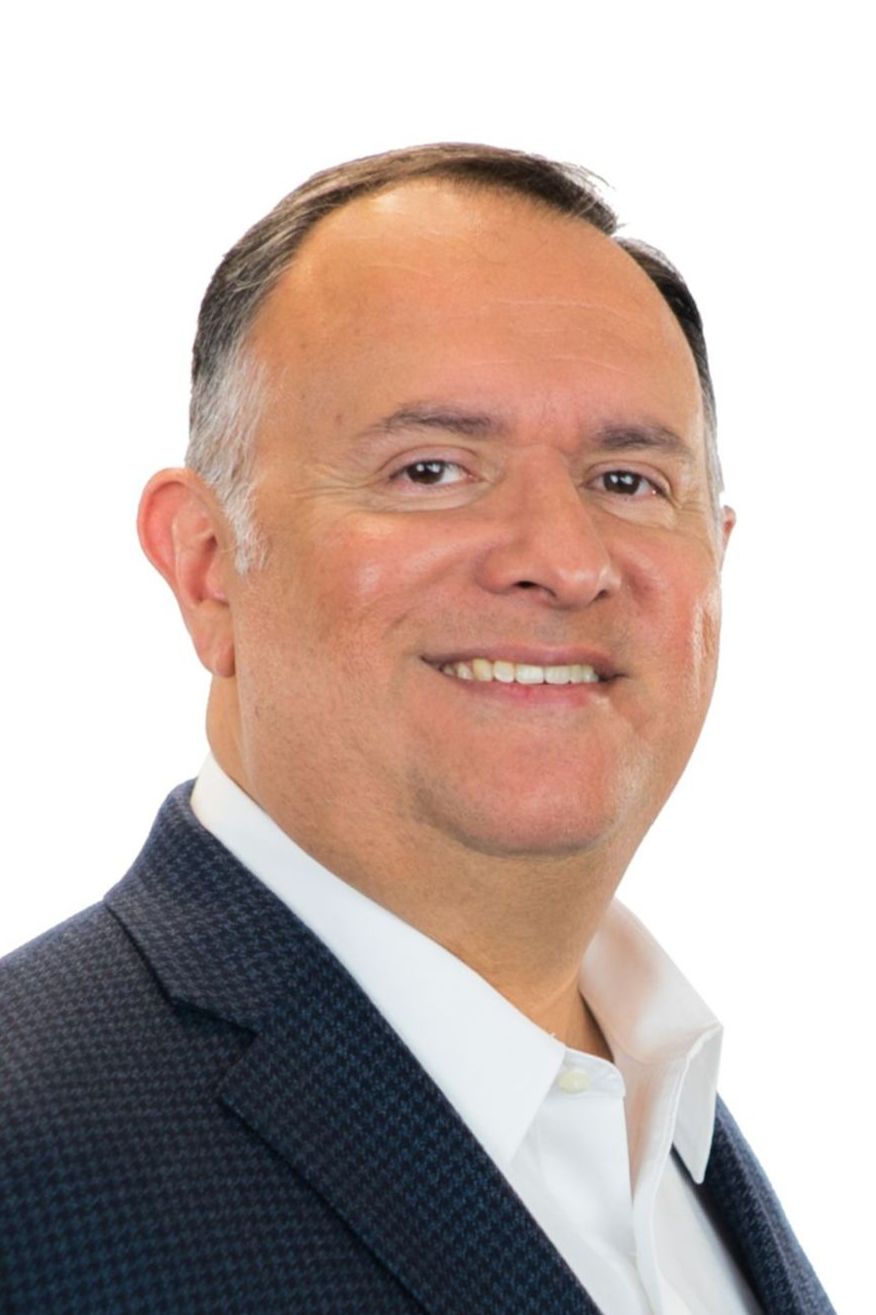 Luis Romo, Real Estate Agent Arcadia, CA Coldwell Banker Realty