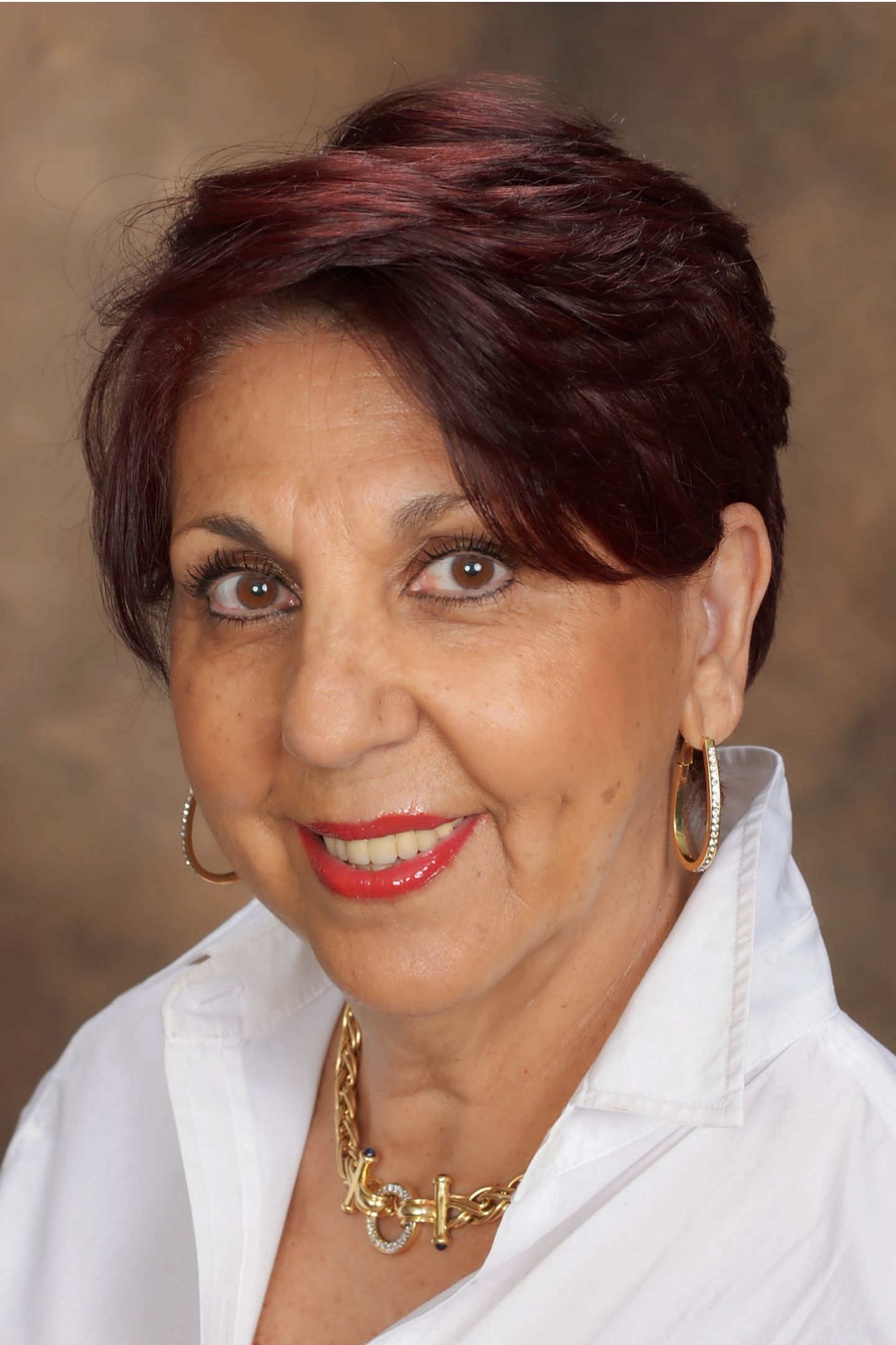 Esther Pelech, Real Estate Agent Palm Desert, CA Coldwell Banker Realty