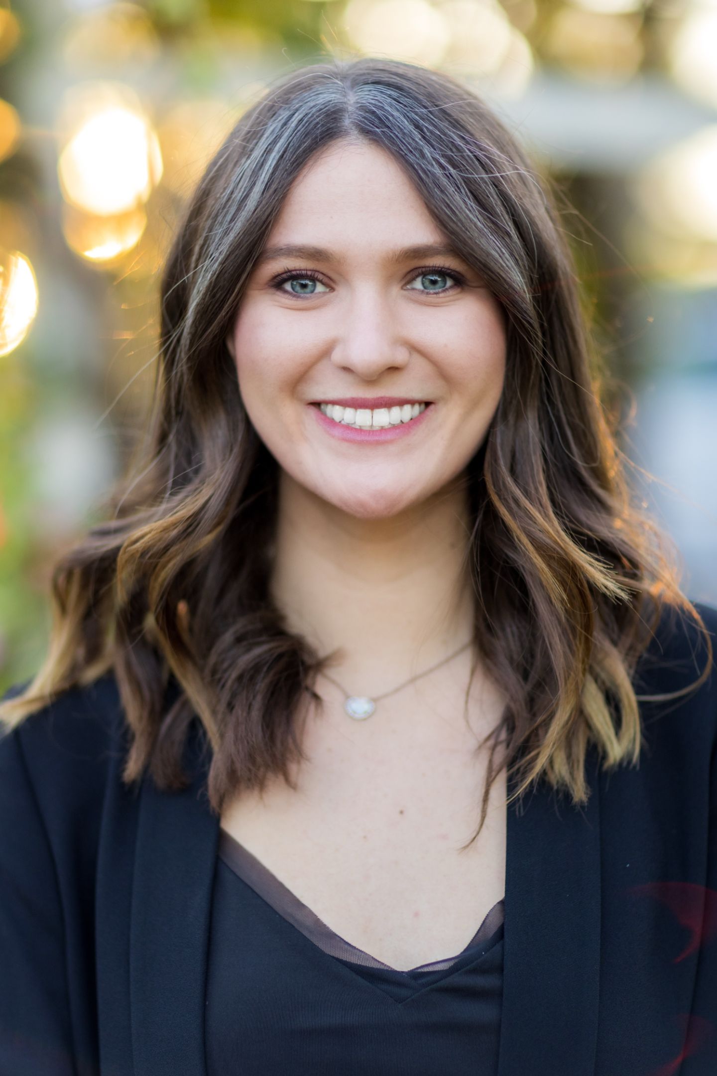 Taylor Camp, Real Estate Agent Calabasas, CA Coldwell Banker Realty