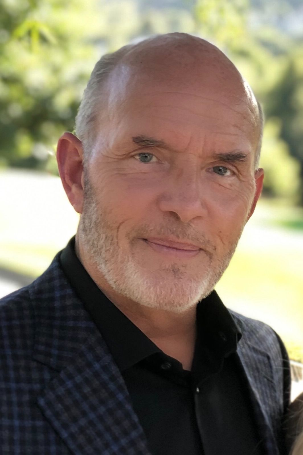 Michael Roland, Real Estate Agent Seal Beach Coldwell Banker Realty