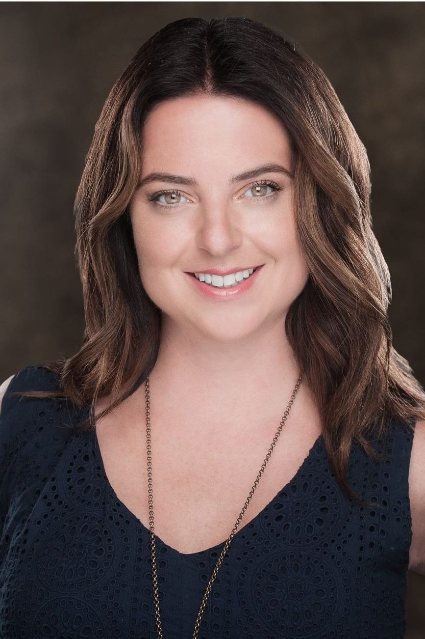 Laura Cutrona, Real Estate Agent Los Angeles, CA Coldwell Banker Realty