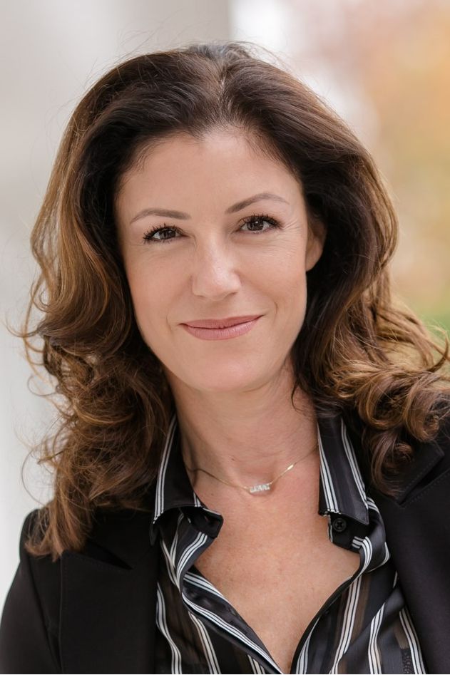 Paige Mallas, Real Estate Agent Malibu, CA Coldwell Banker Realty