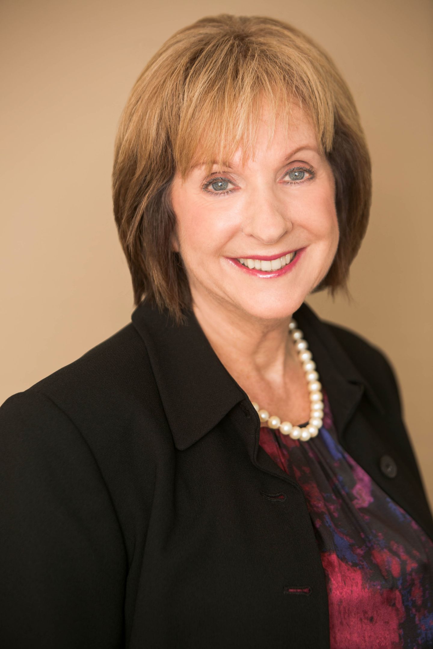 Lynne Weiss, Real Estate Agent Sherman Oaks, CA Coldwell Banker