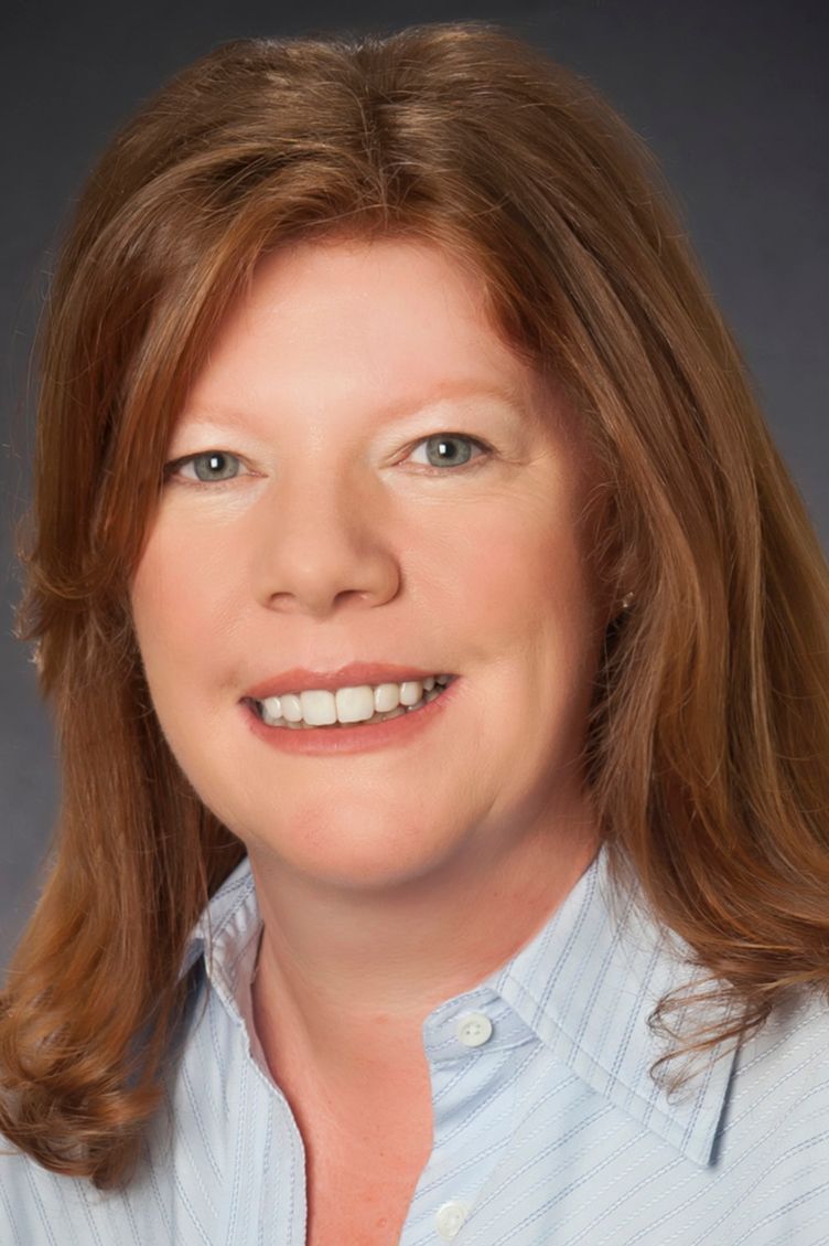 Carolyn Horton, Real Estate Agent Greenbrae, CA Coldwell Banker Realty