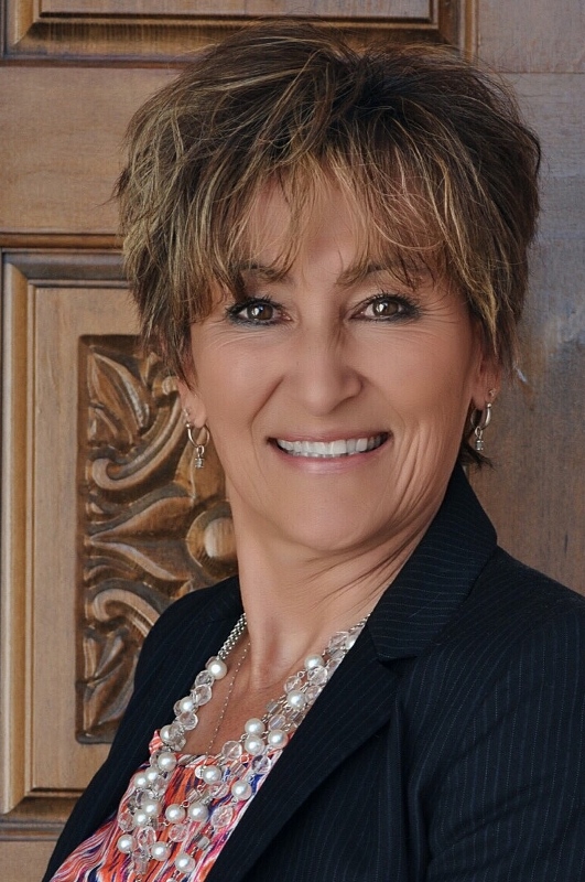 Naomi Bowman, Real Estate Agent Hill, CA Coldwell Banker Realty