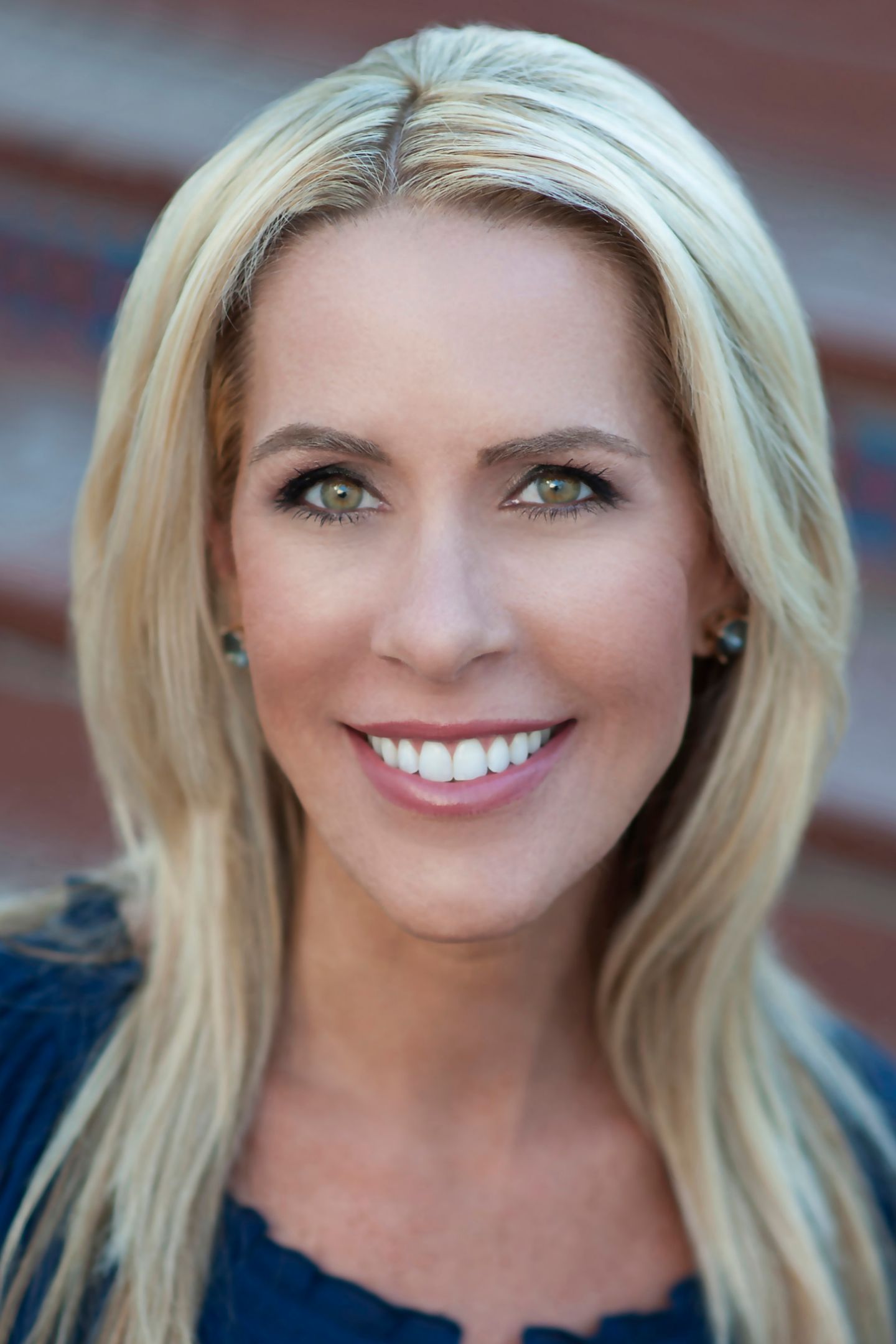 Raquel Real Estate Agent Denver, CO Coldwell Banker