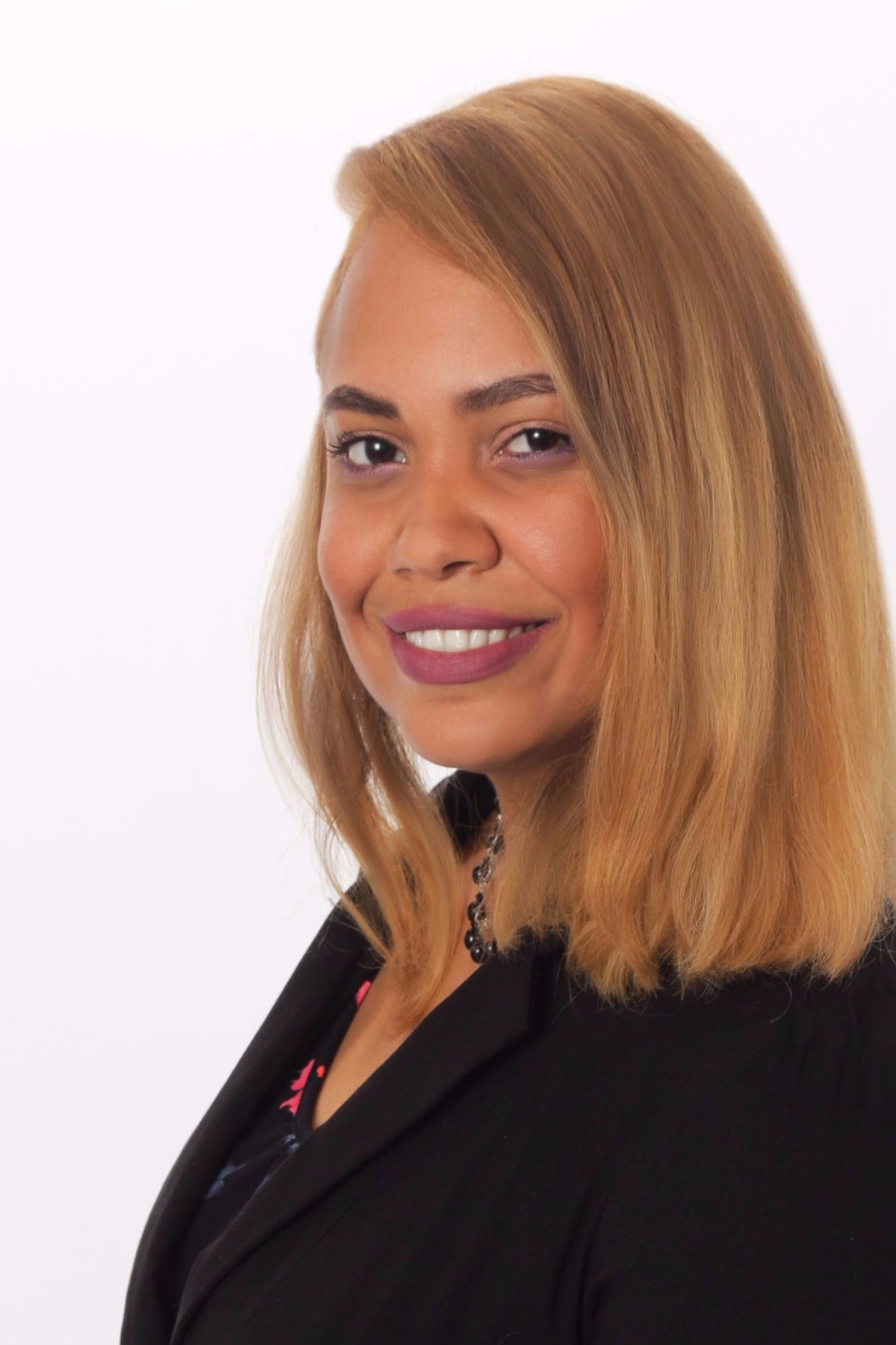 Sharisma Sawyer, Real Estate Agent Tampa Coldwell Banker Realty